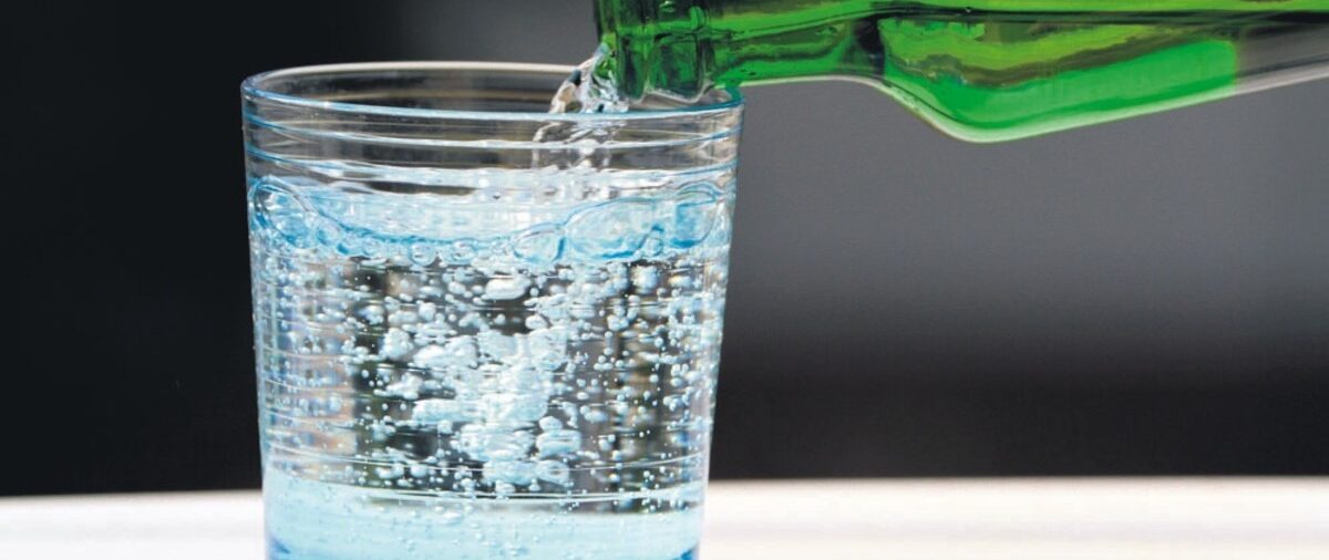 Por que a água potável é essencial